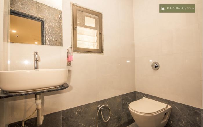 ULIFE HOTEL