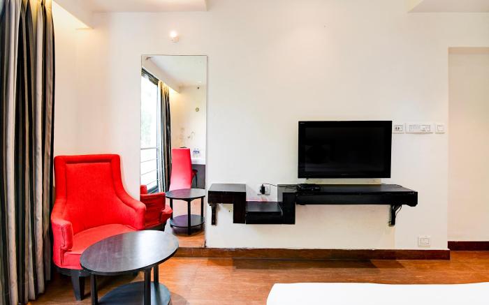 FabHotel Ballygunge Luxury - Behind Punjab Club