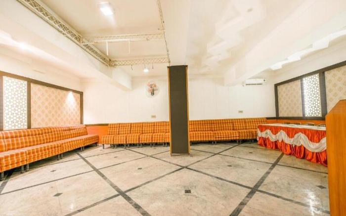 FabHotel Nanda