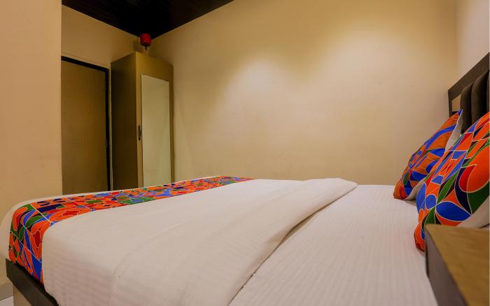 FabHotel Prime Land - Nr. BKC