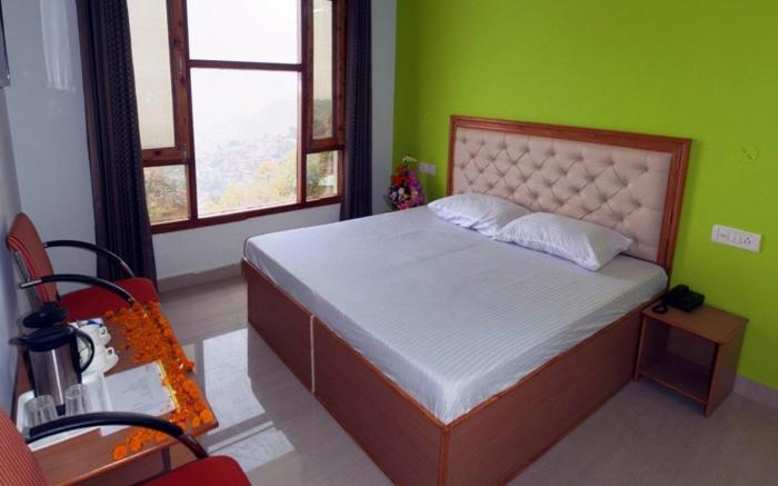 Goroomgo Divine Hills Shimla