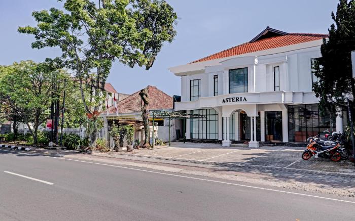 Collection O Riau Near Trans Studio Bandung Formerly Asteria Hotel