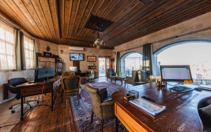 Sultan Cave Suites
