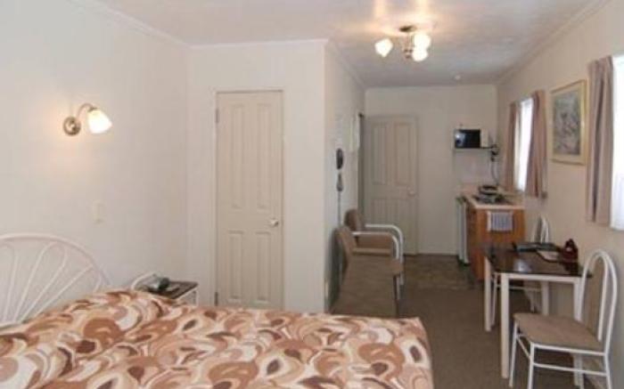Rose Court Motel