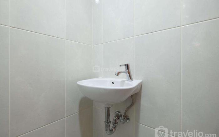 Cozy Studio at Evenciio Apt Margonda By Travelio