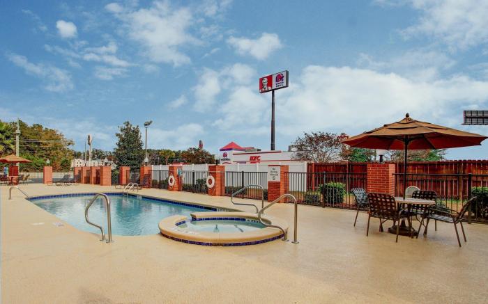 Holiday Inn Express Savannah South I-95 - Richmond Hill By IHG