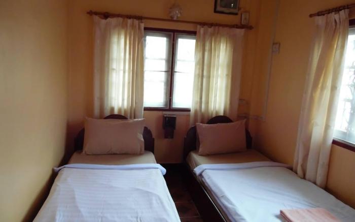 Khamphone Guesthouse