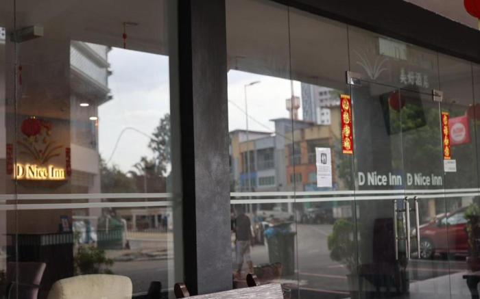 OYO 91105 D Nice Inn Hotel