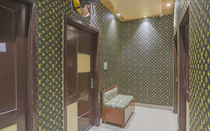 Hotel O Kashish Residency Near Model Town Metro Station