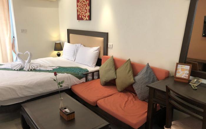 Sooksabai Jomtien Beach Hotel