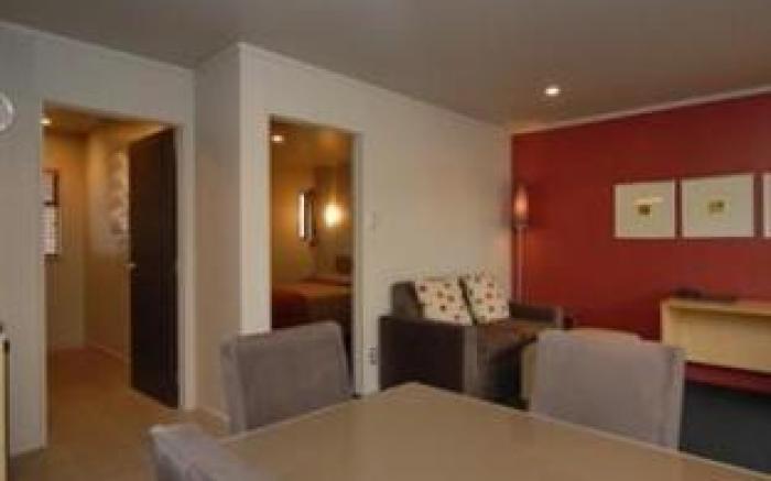 Bentleys Motor Inn