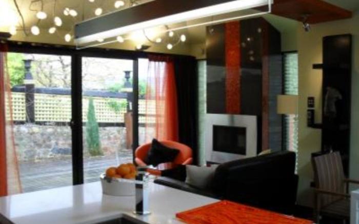 Corinda Contemporary