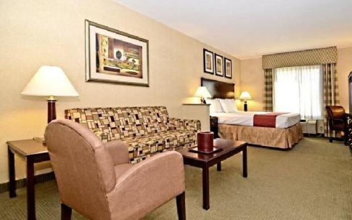 Spark by Hilton Rahway