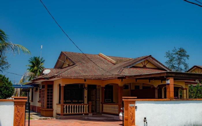 Beachland Guesthouse