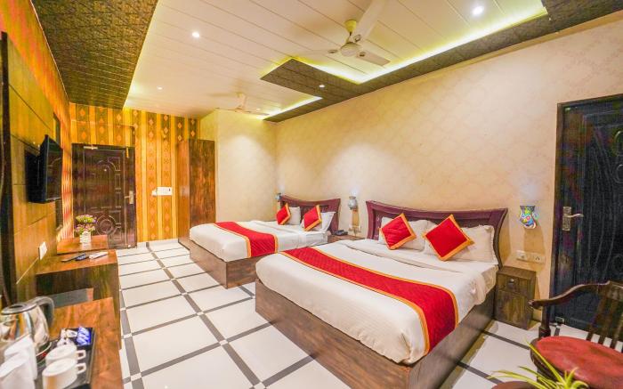 Shiv Rudraksh Resort near Assi Ghat 