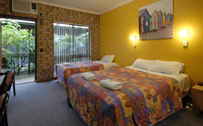 Pavlos Motel