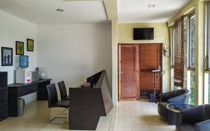 Graha HT Sumantri Mitra RedDoorz