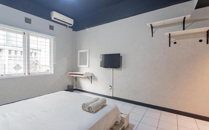 RedDoorz near Exit Toll Pasteur 5