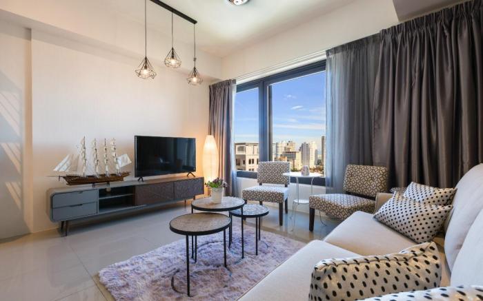 The Ash 3BR Seaview @Tropicana 218 Macalister