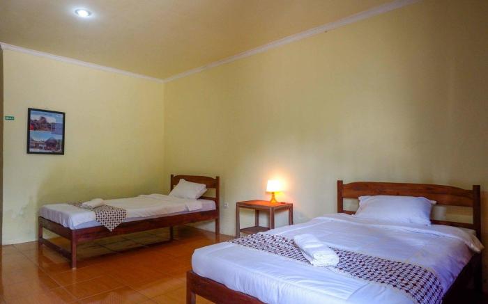 Roemah Beong Syariah at Desa Wisata Kembanglimus Mitra RedDoorz