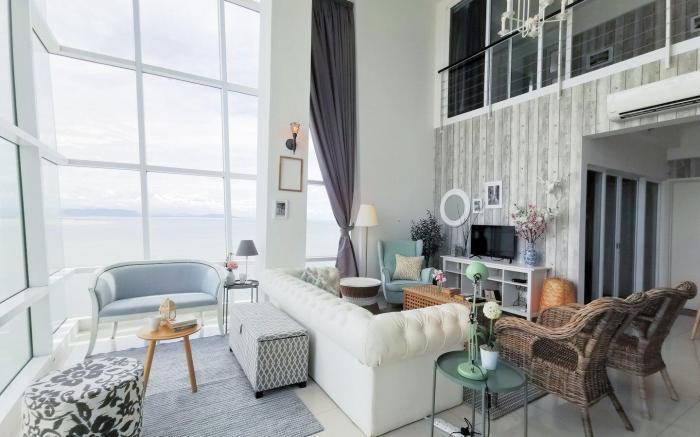The Million Dollar Seaview Home @ Two Rooms Sea View