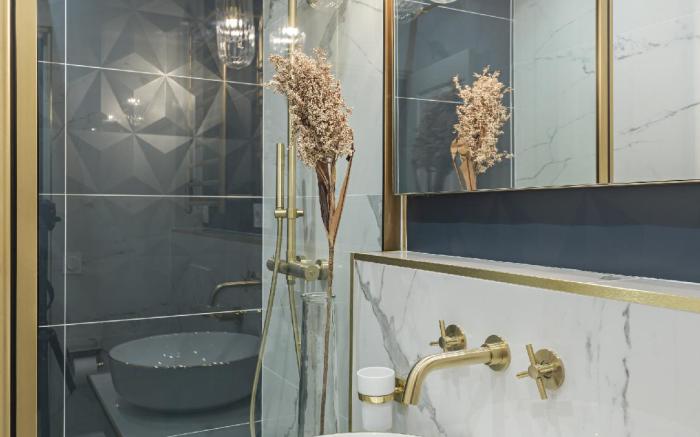 The Pompadour Suite