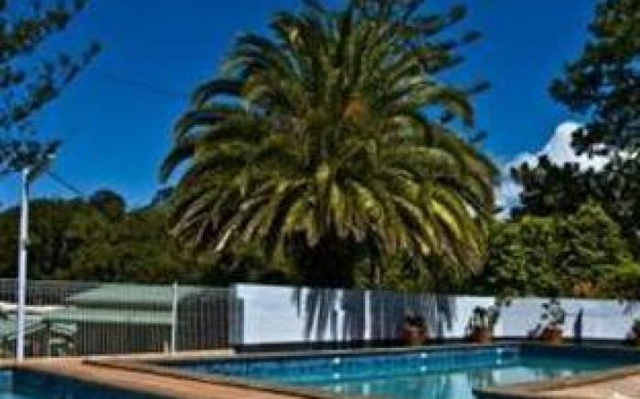 Banana Coast Caravan Park Hotel