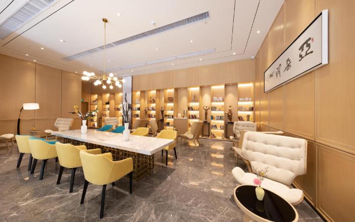 Atour Hotel Zhuhai Shanmu Aoyuan Plaza