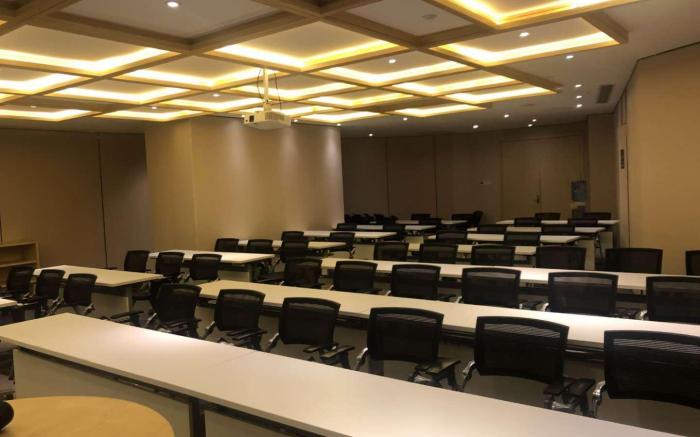 Atour S Hotel Qingdao International Sailing Centre Wusi Plaza