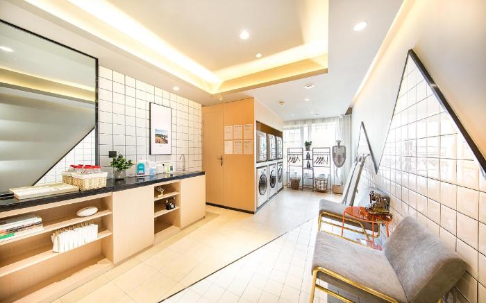 Atour Hotel Lanzhou Anning Zhonghai Plaza