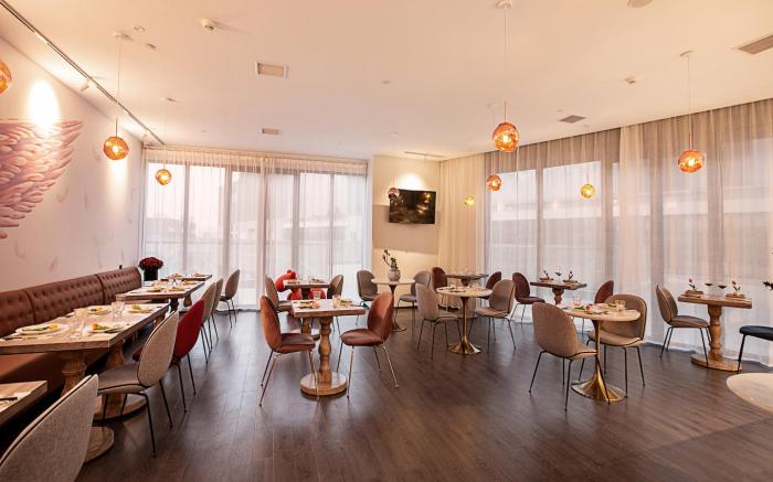 Hanting Hotel Hongyang Municipal Government