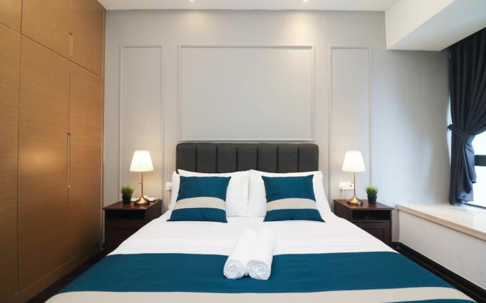 Navy Suite . R&F @3BR 6Pax FacilitiesView near CIQ