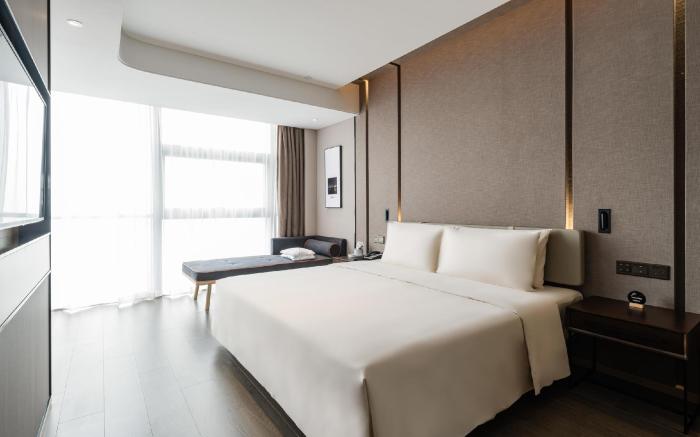 Atour Hotel Handan New Century