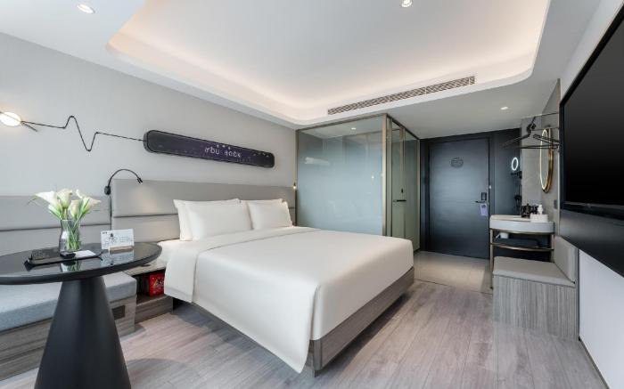 Atour Light Hotel Dalian Xian Road Henglong Shopping Center