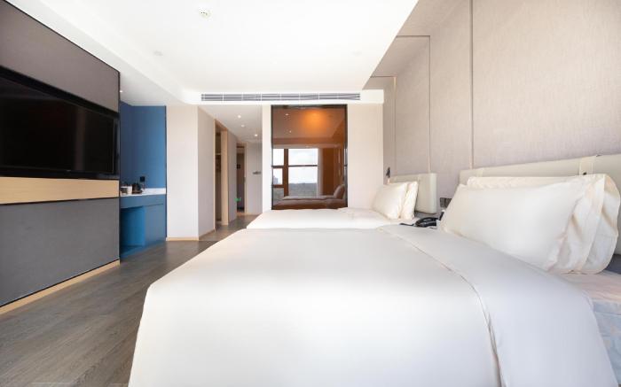 Atour Hotel Guiyang Guanshanhu Park