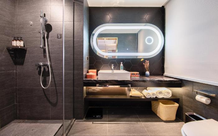Atour X Hotel Shenzhen Longhua Dalang Commercial Center