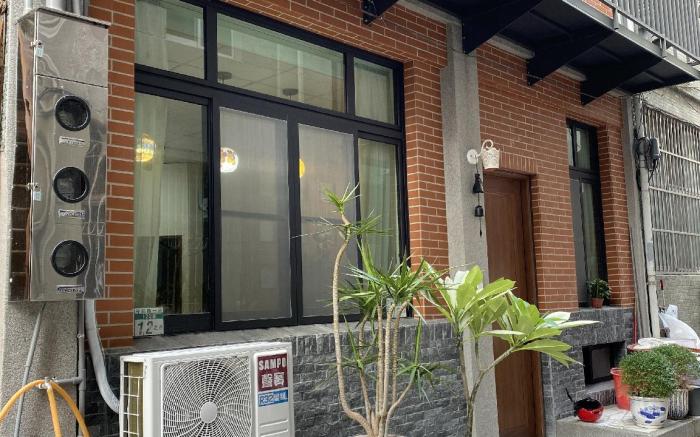Modern 摩登旅宿2021年11月全新開幕，位於市中心，臨近台南美術館