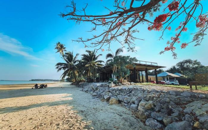 Saphli Villa Beach Resort