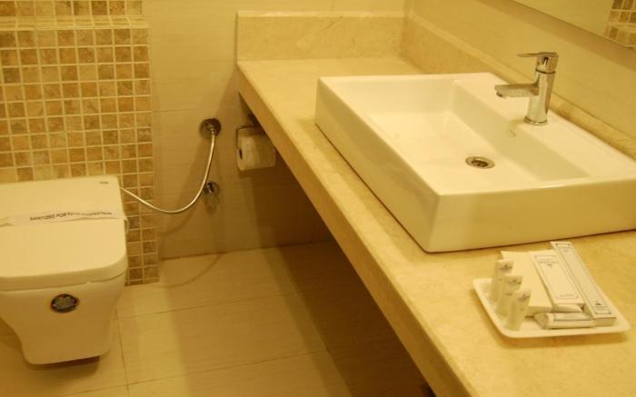 Diamond Plaza Hotel