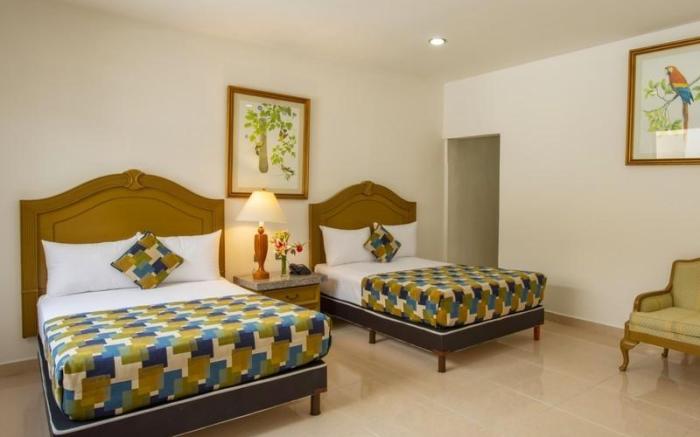 Hotel Embajadores