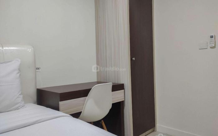 Chic and Cozy 2BR Vida View Apartment By Travelio