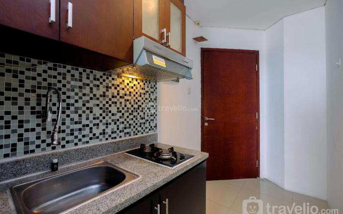 Comfort Studio at Mangga Dua Residence By Travelio