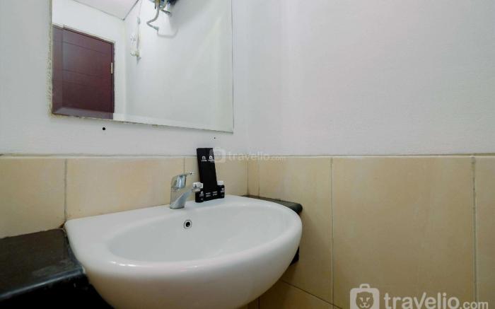 Homey Studio at Mangga Dua Residence By Travelio