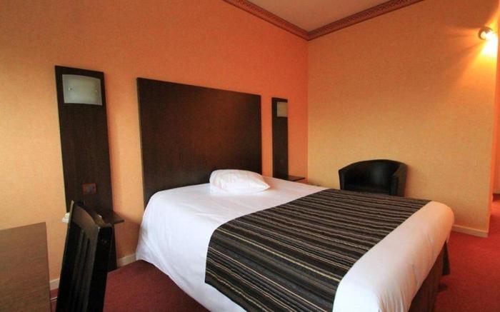 Adonis Lyon Est Hotel Artys