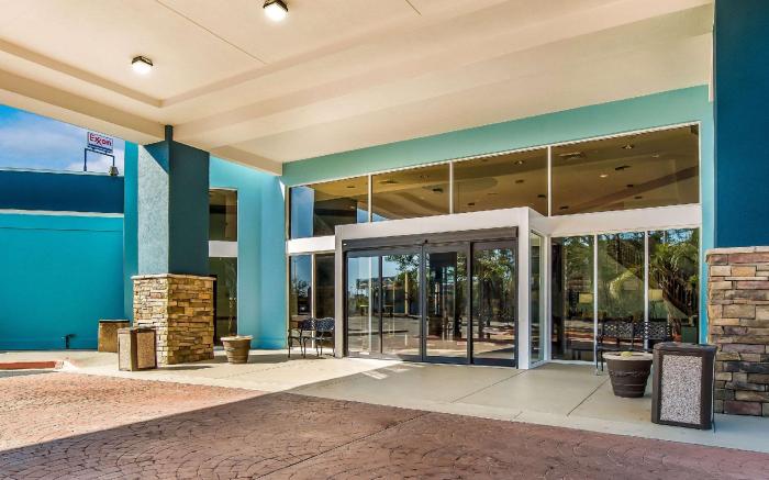 MainStay Suites