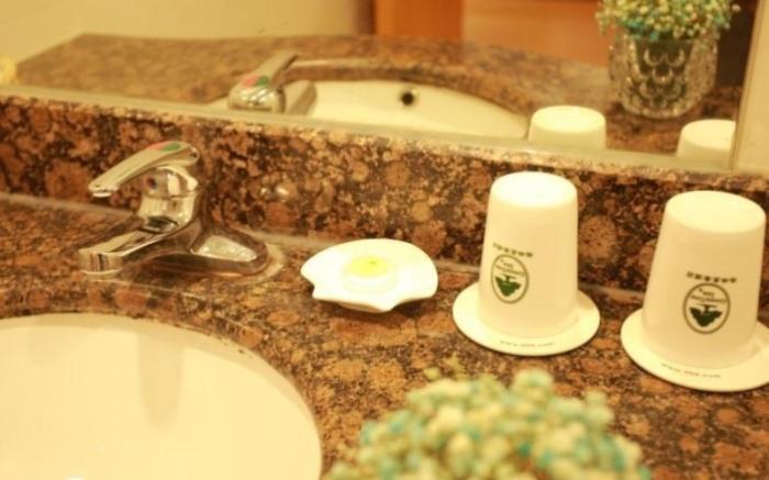 GreenTree Inn Suites HongQiao Airport Branch