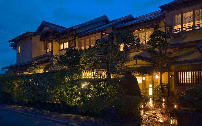 Charoku Bekkan Hotel