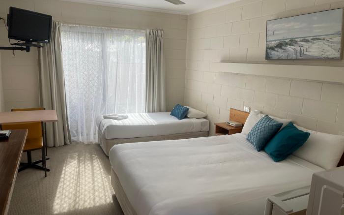 Corlette Palms Motor Inn