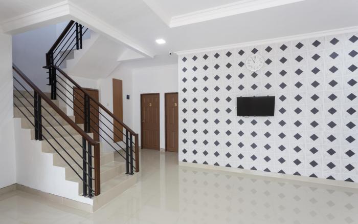 RedDoorz Plus @ Boulevard Residence BSD