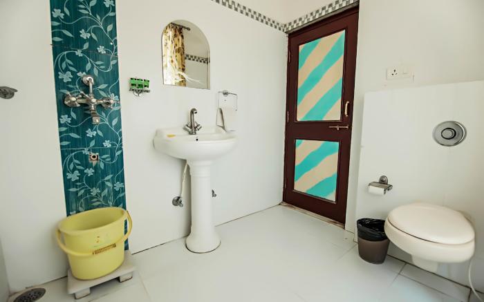 Hotel Devraj Niwas on Lake Pichola Udaipur